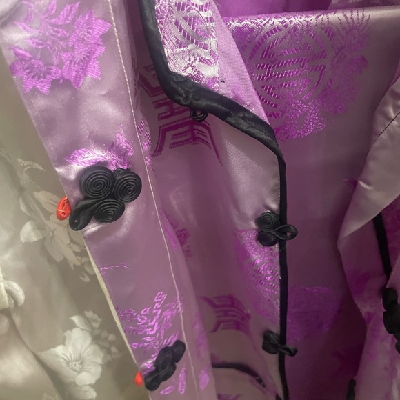 Authentic Japanese 3pc Silk Outfit!💜🤍 - Picture 8 of 11